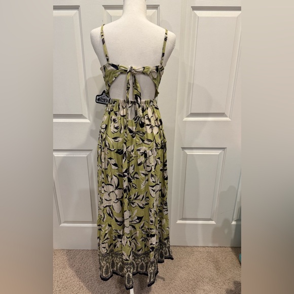 Angie Women’s Floral Maxi Dress Size Small NWT Spaghetti Strap Boho - Picture 10 of 12